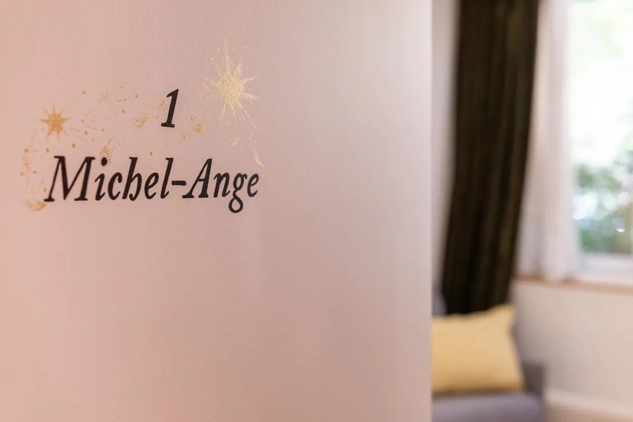 Bed & Breakfast Cmg - Boutique Hotel Chambre - 3P - Auteuil/ Michel Ange