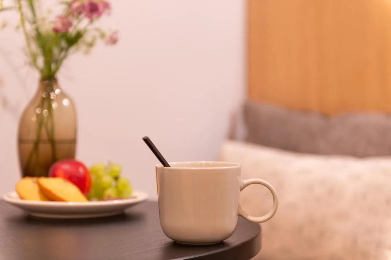 Cmg - Boutique Hotel Chambre - 3P - Auteuil/ Michel Ange France